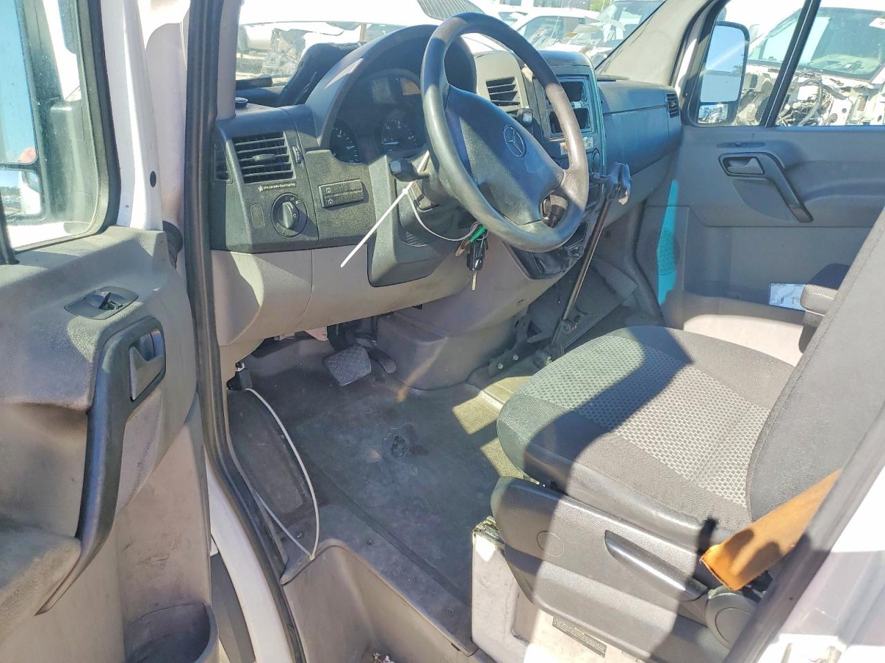 Mercedes-Benz Sprinter 2500