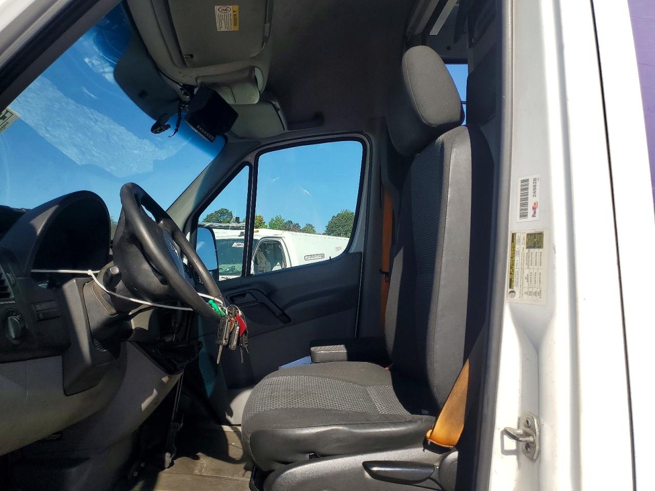 Mercedes-Benz Sprinter 2500