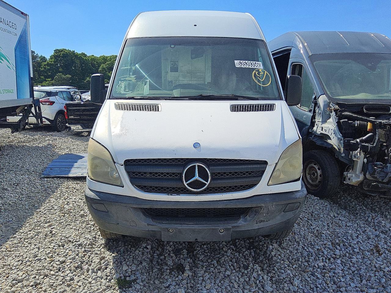 Mercedes-Benz Sprinter 2500