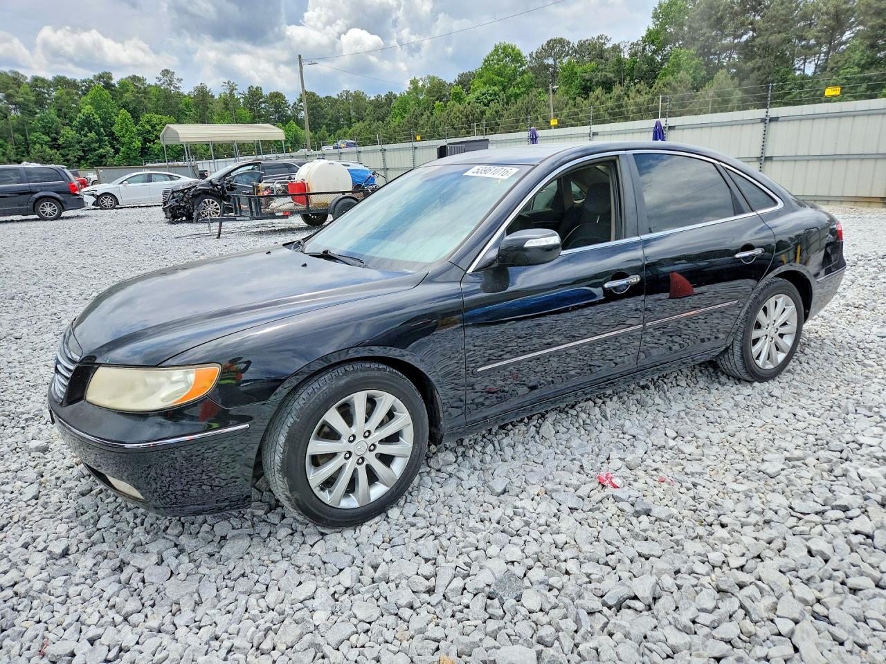 Salvage Hyundai Azera Image