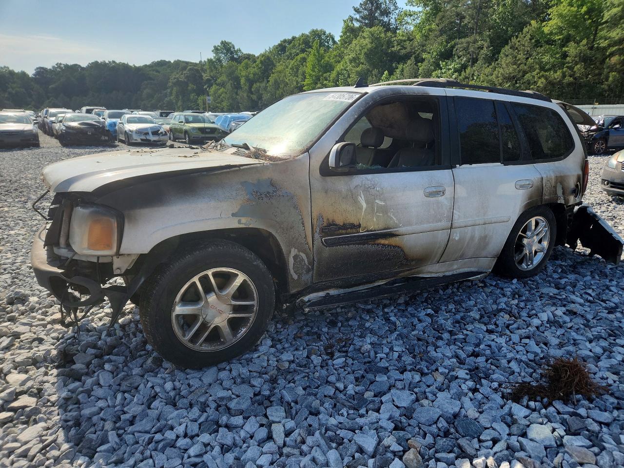 Salvage GMC Envoy Image