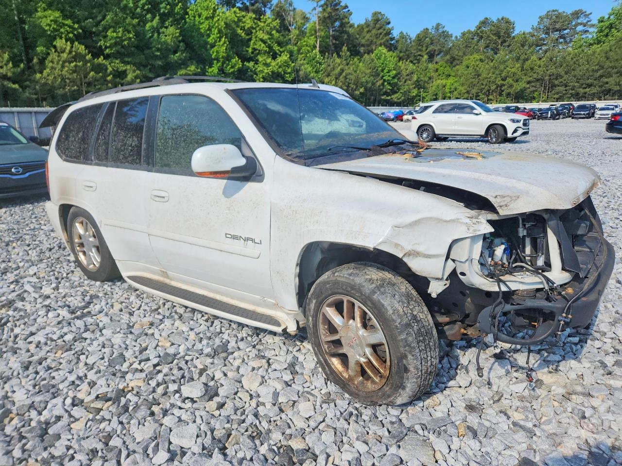 GMC Envoy Denali