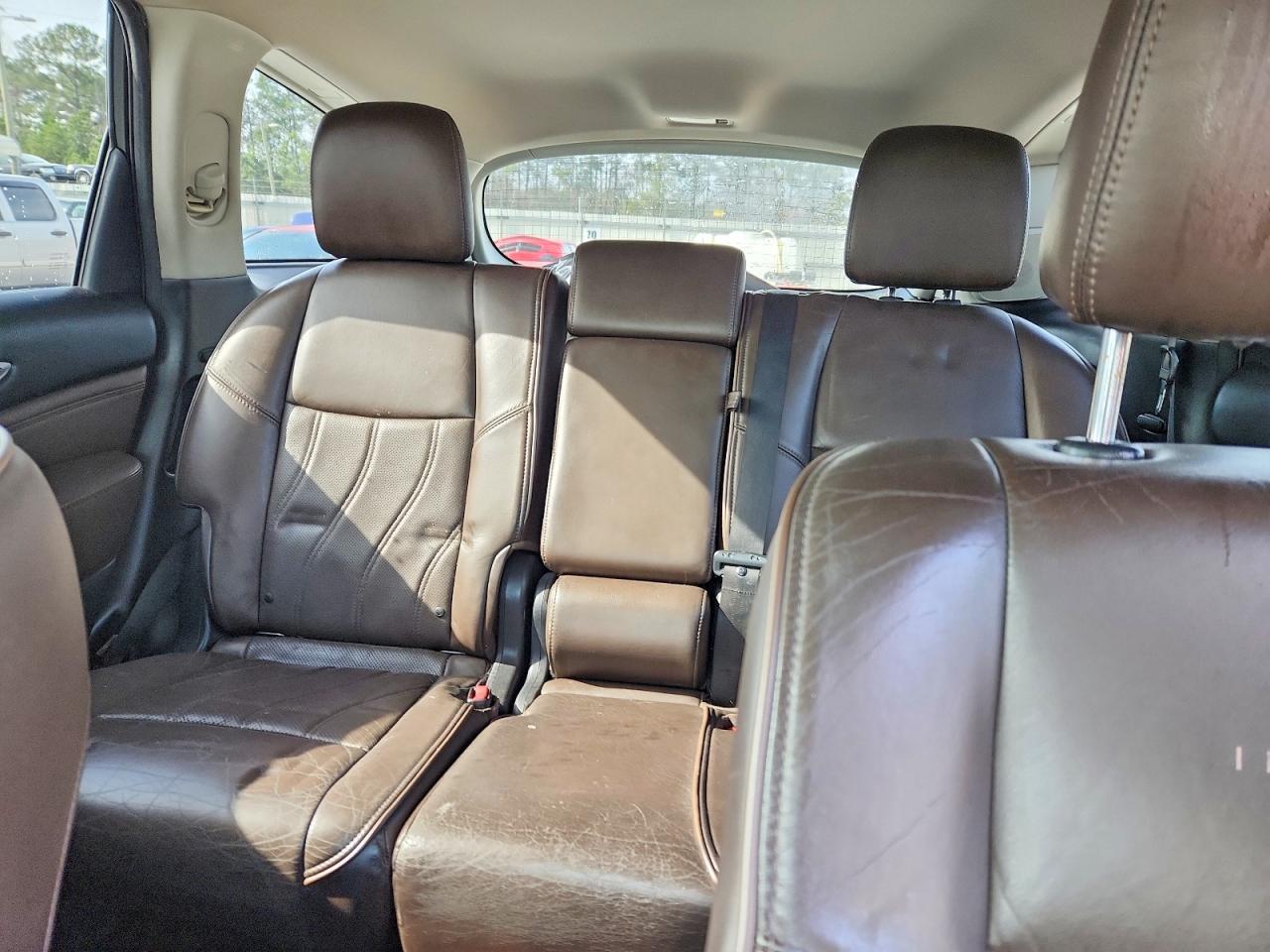 INFINITI JX35 Base