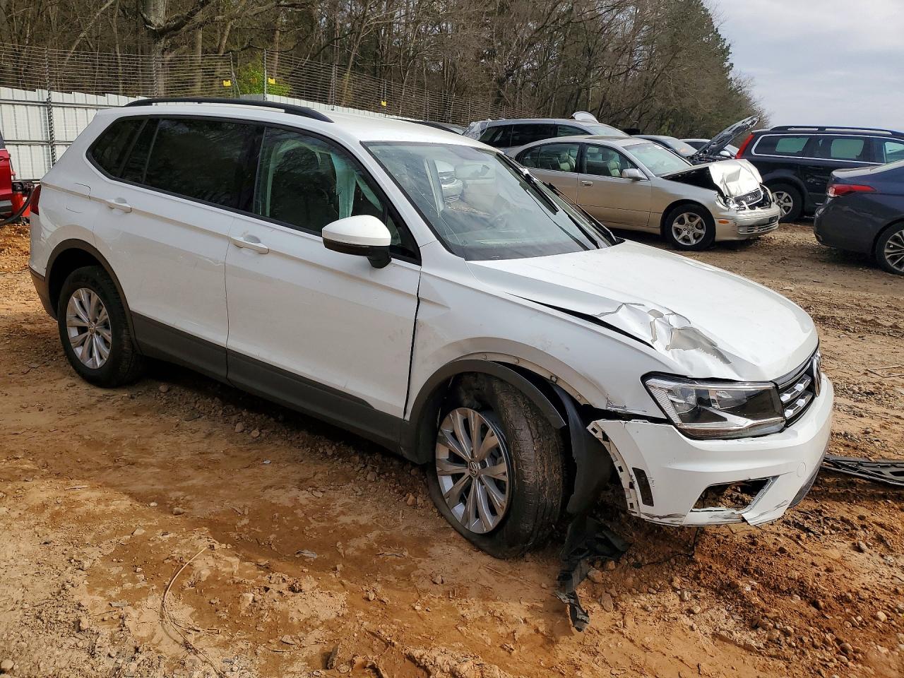 Volkswagen Tiguan S