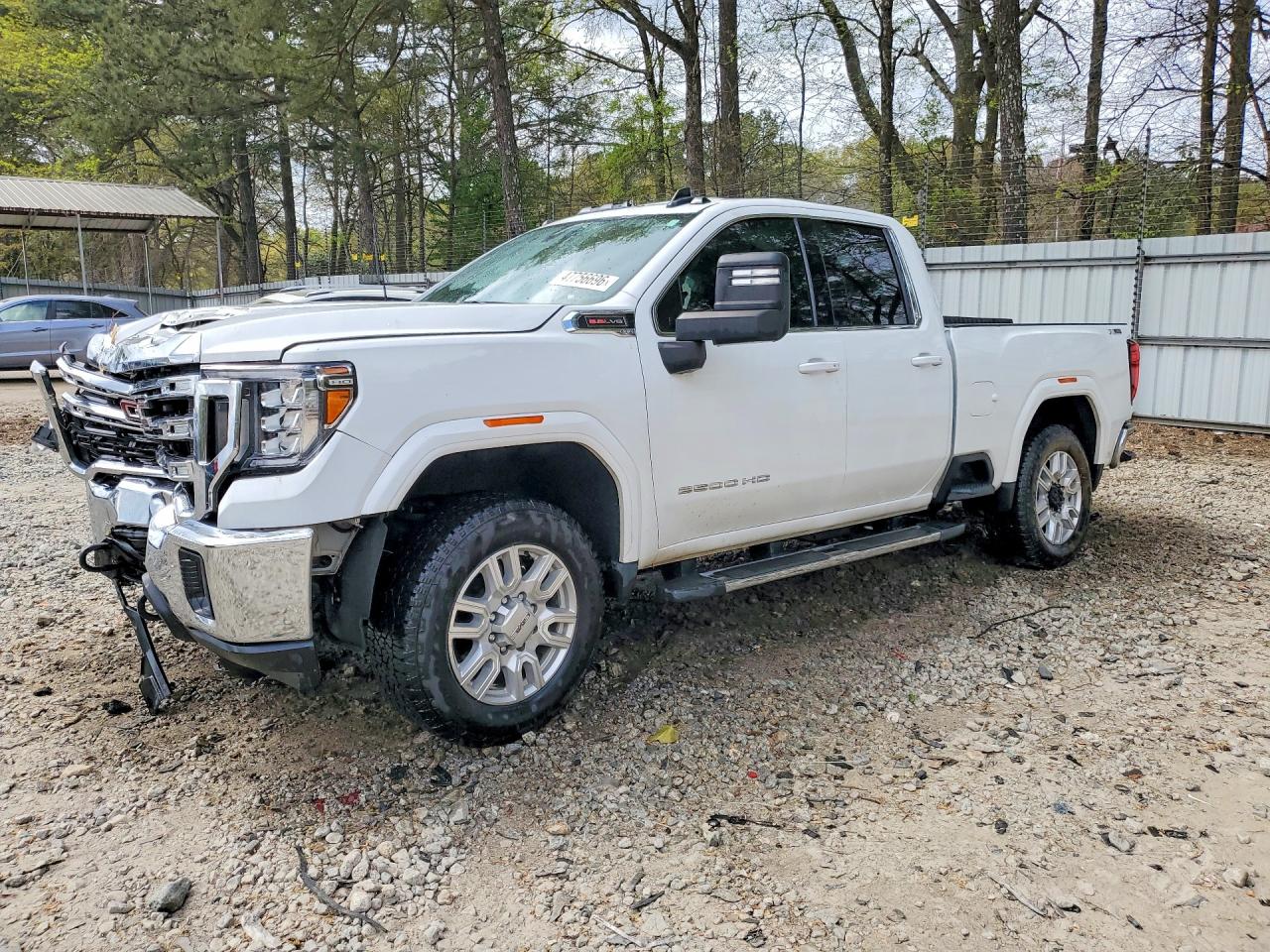 Salvage GMC Sierra K2 Image