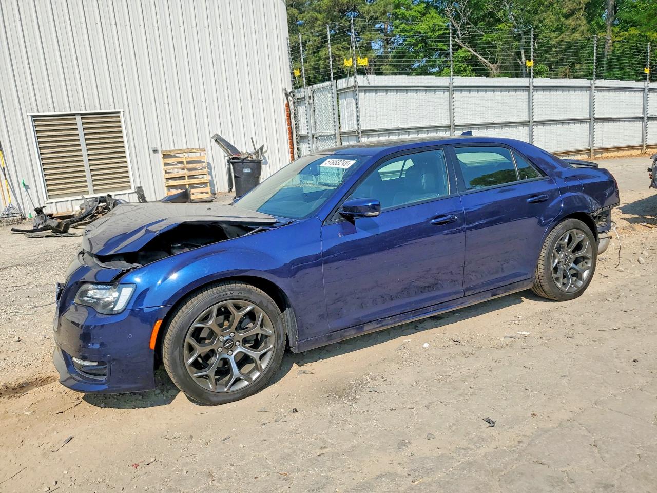 Salvage Chrysler 300 Image