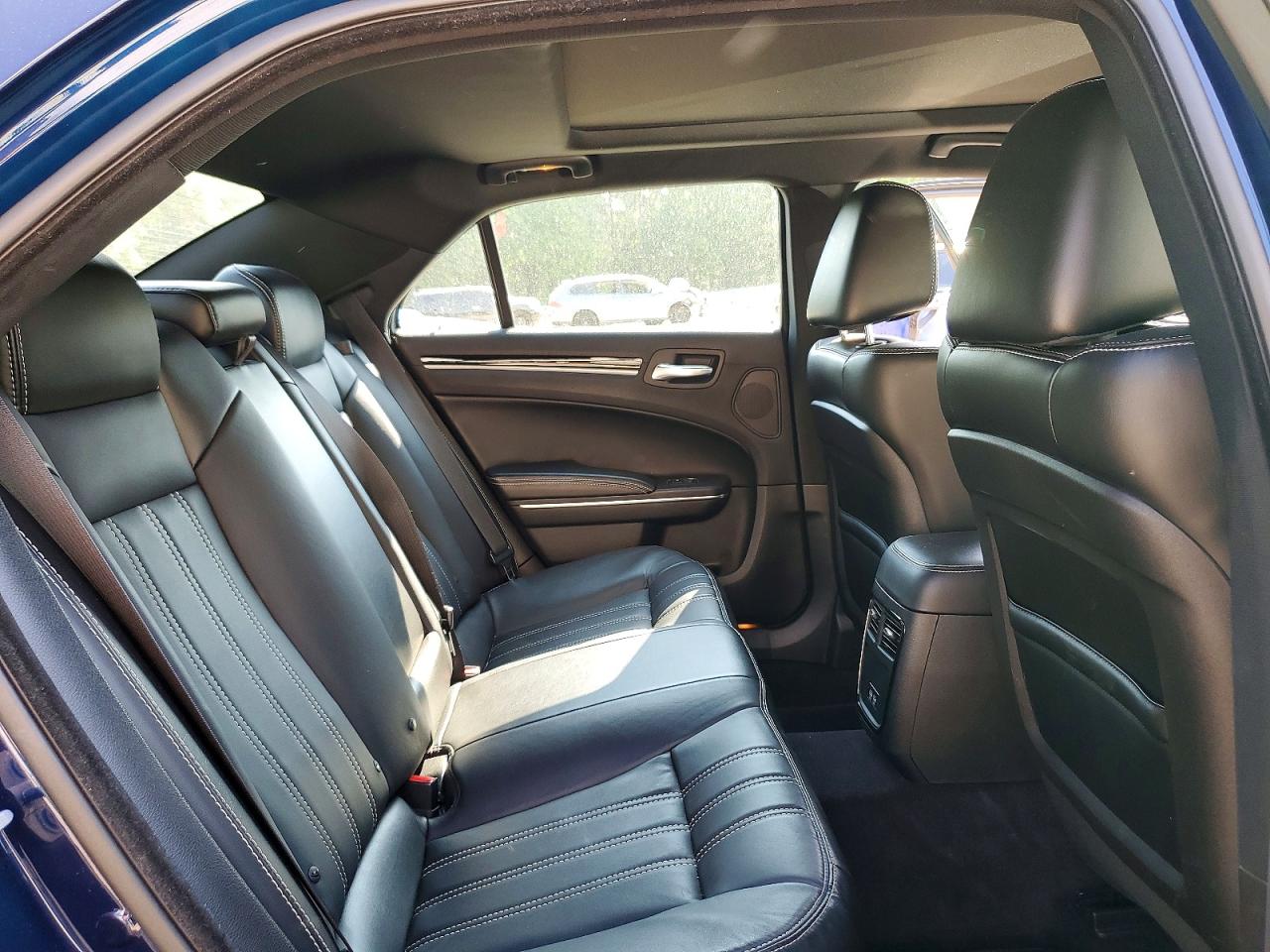 Chrysler 300 S
