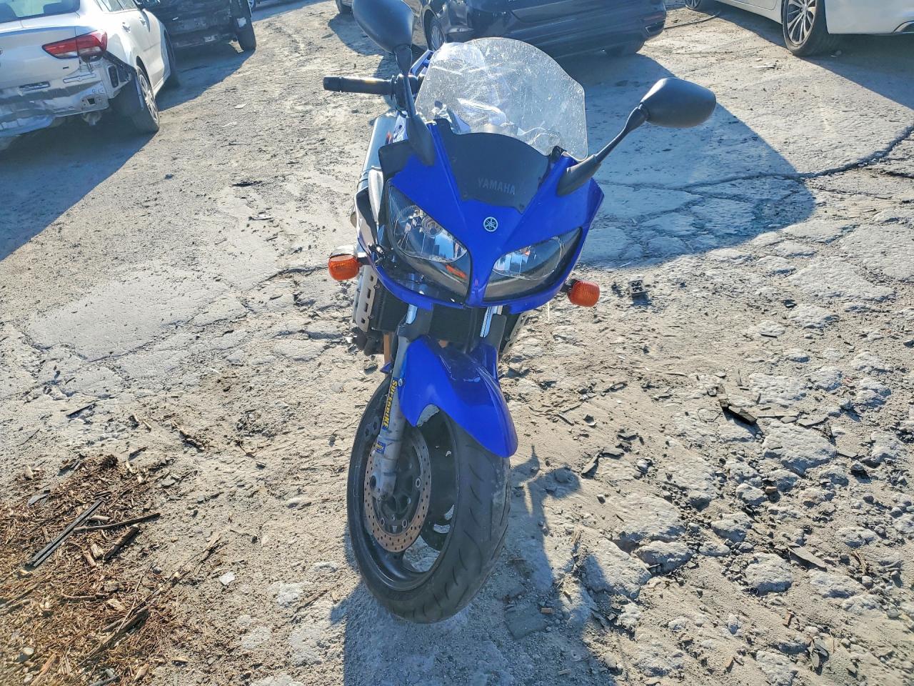Yamaha Fzs10