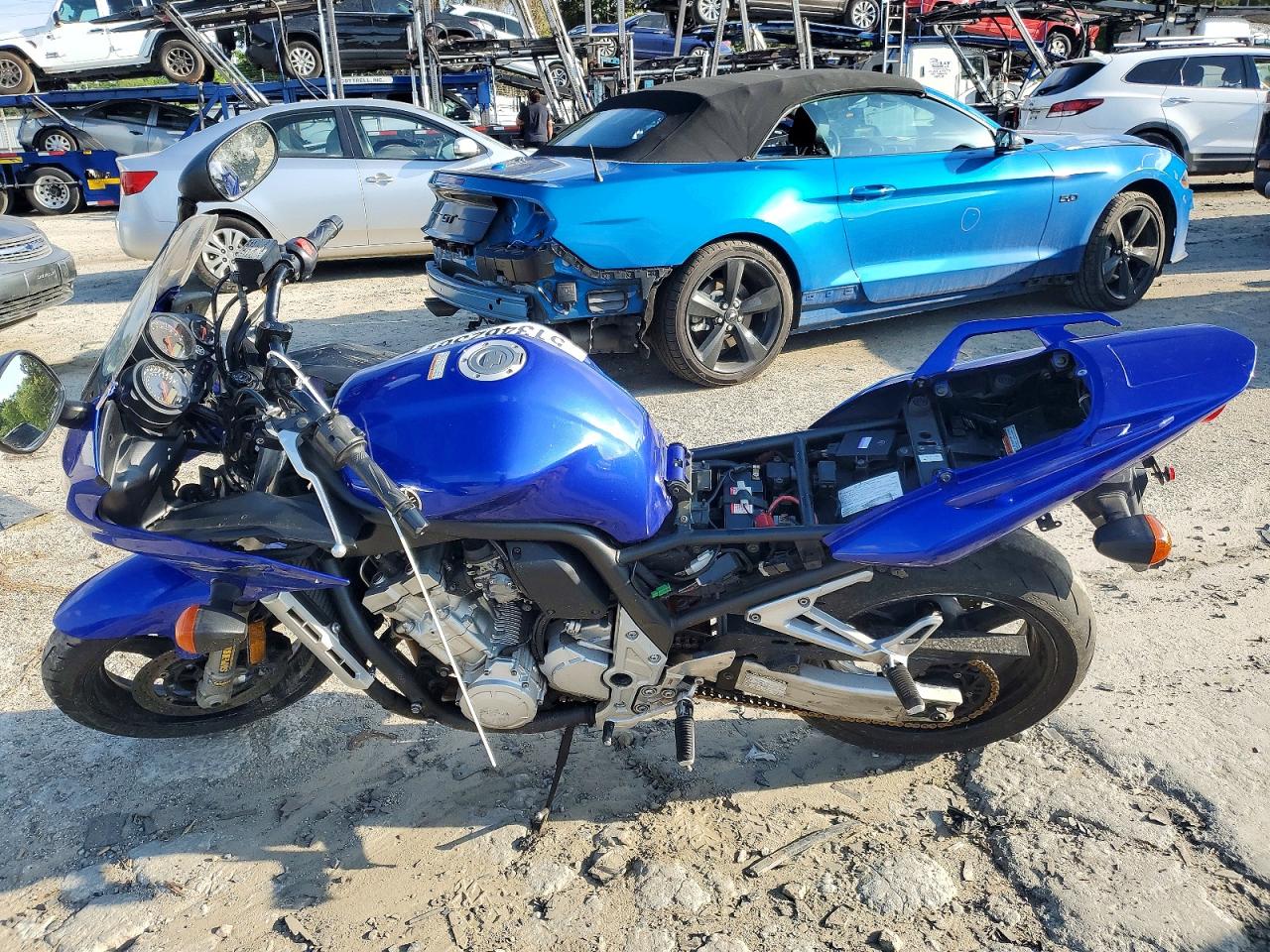 Yamaha Fzs10