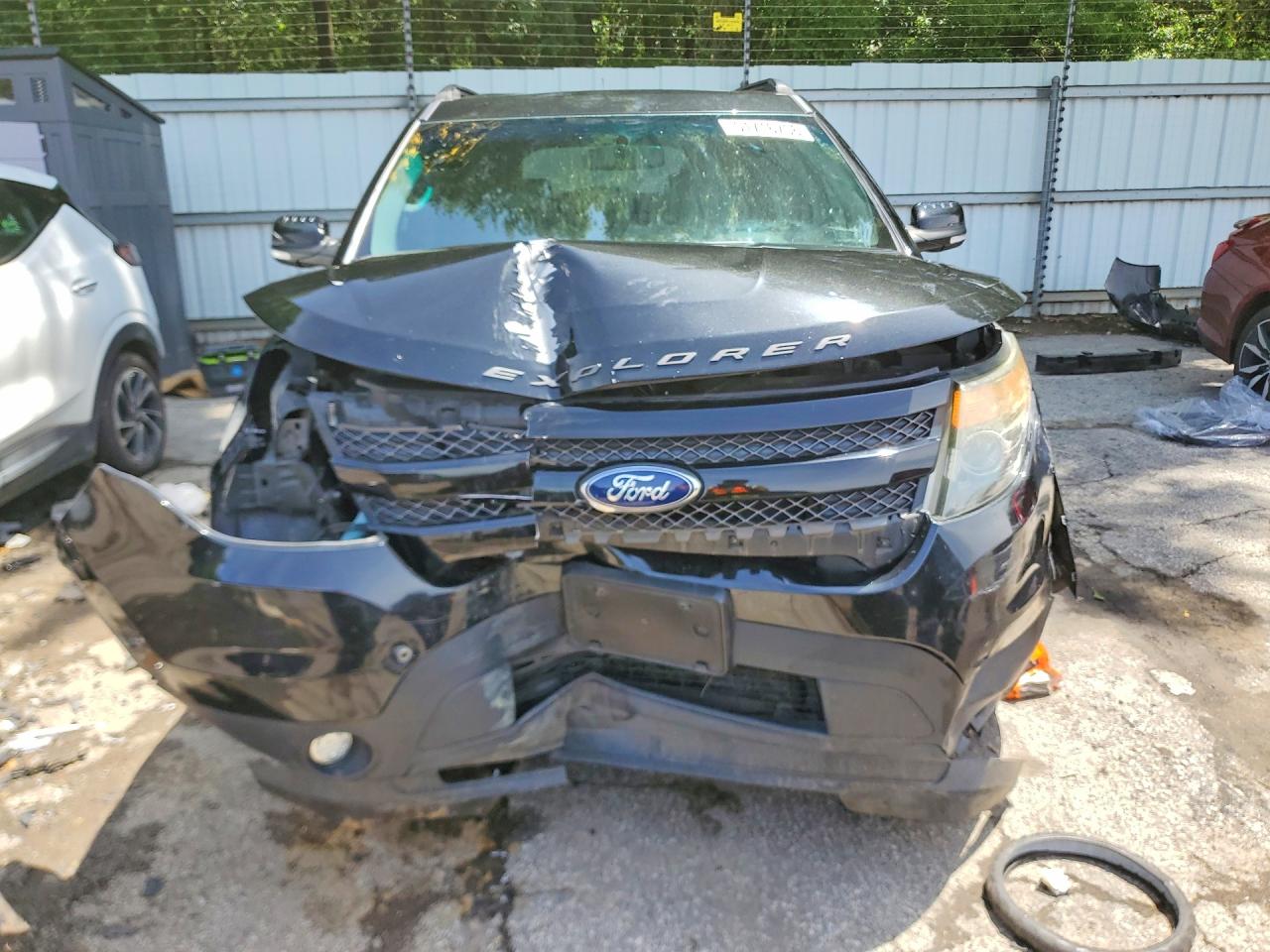 Ford Explorer Sport