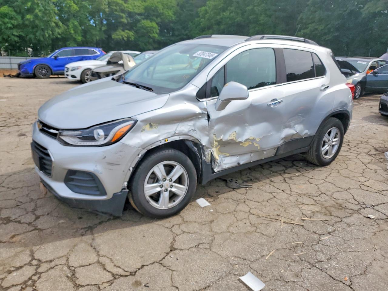 Salvage Chevrolet Trax Image