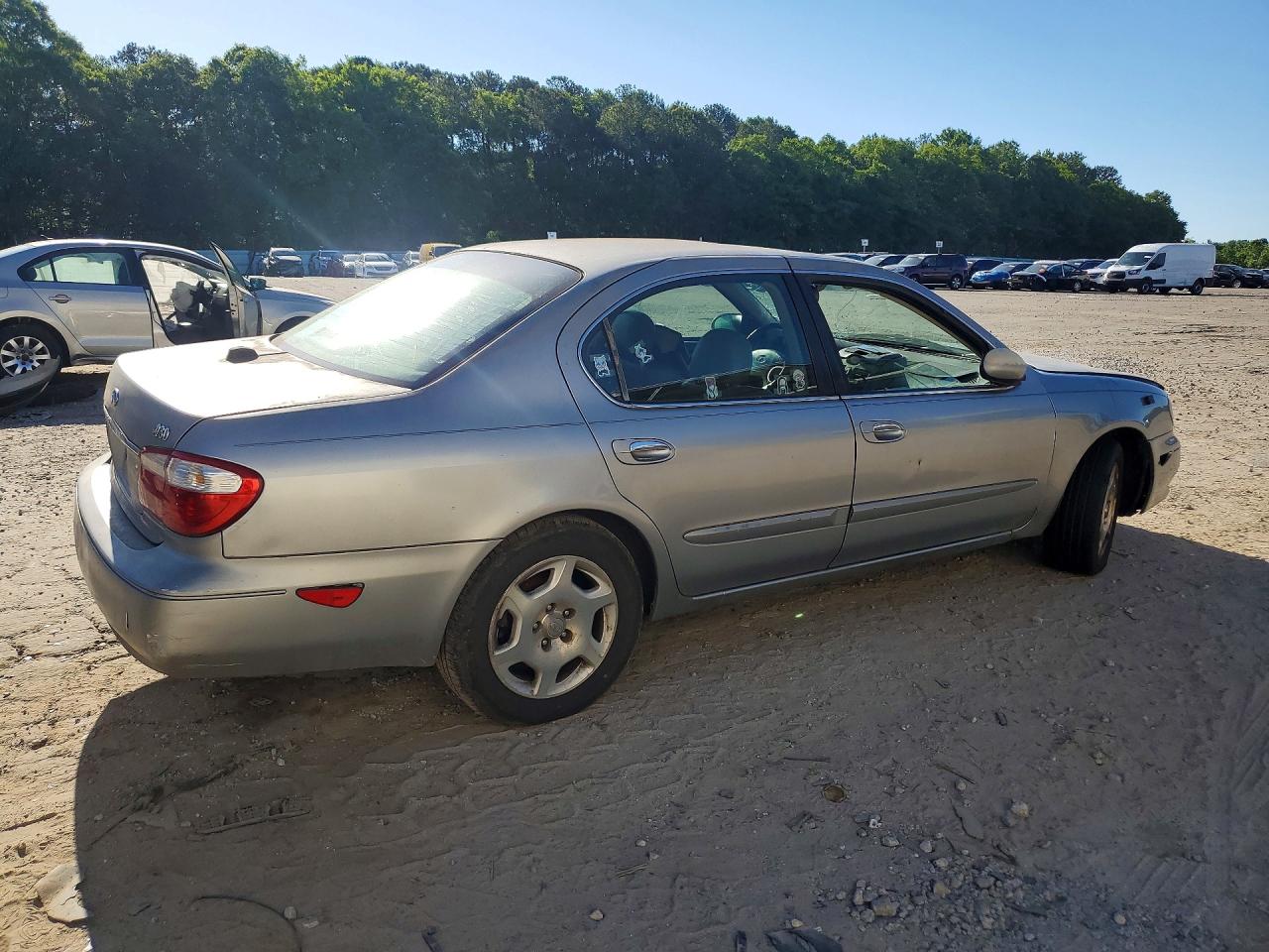 INFINITI I30 Base