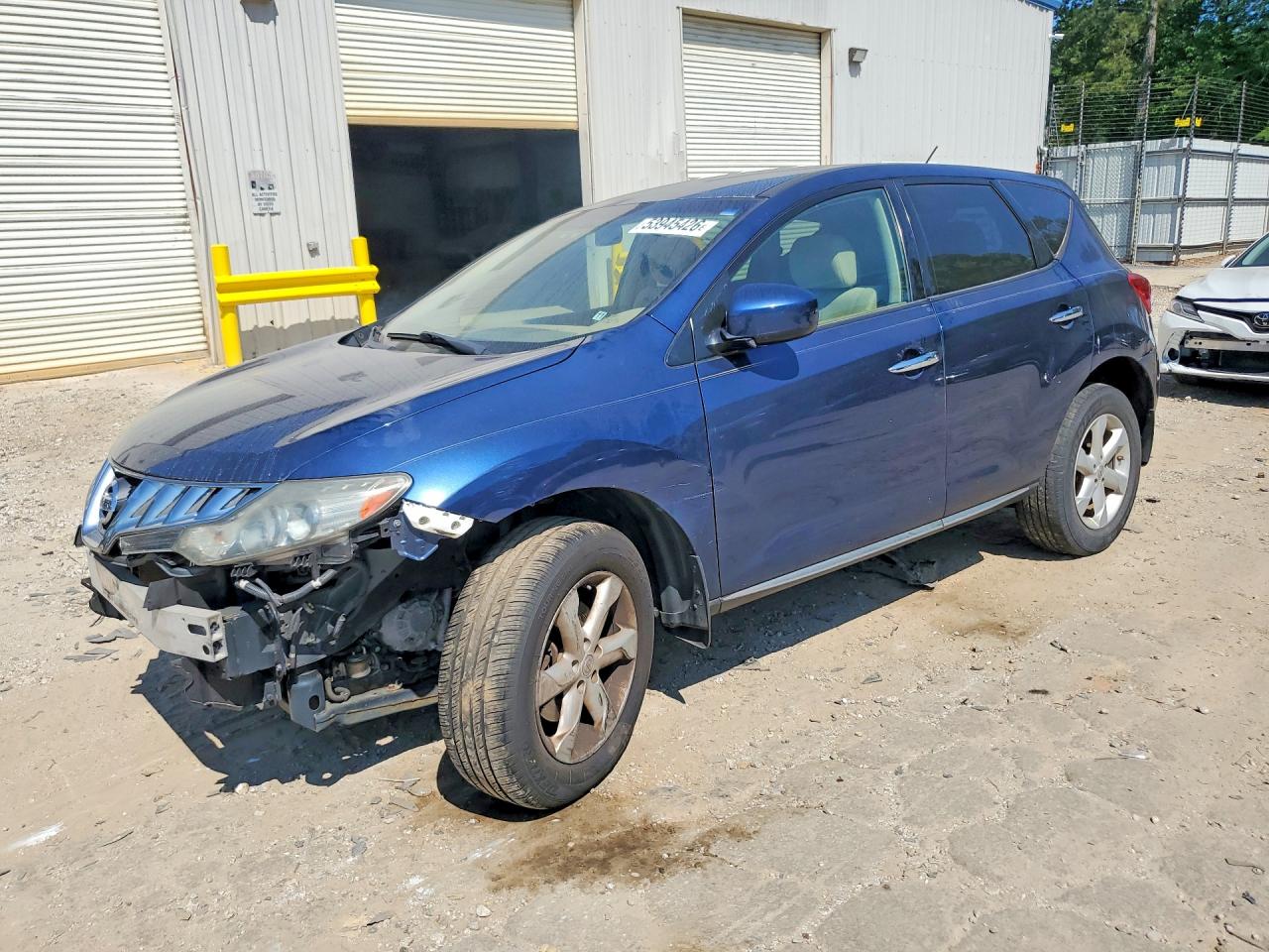 Salvage Nissan Murano Image