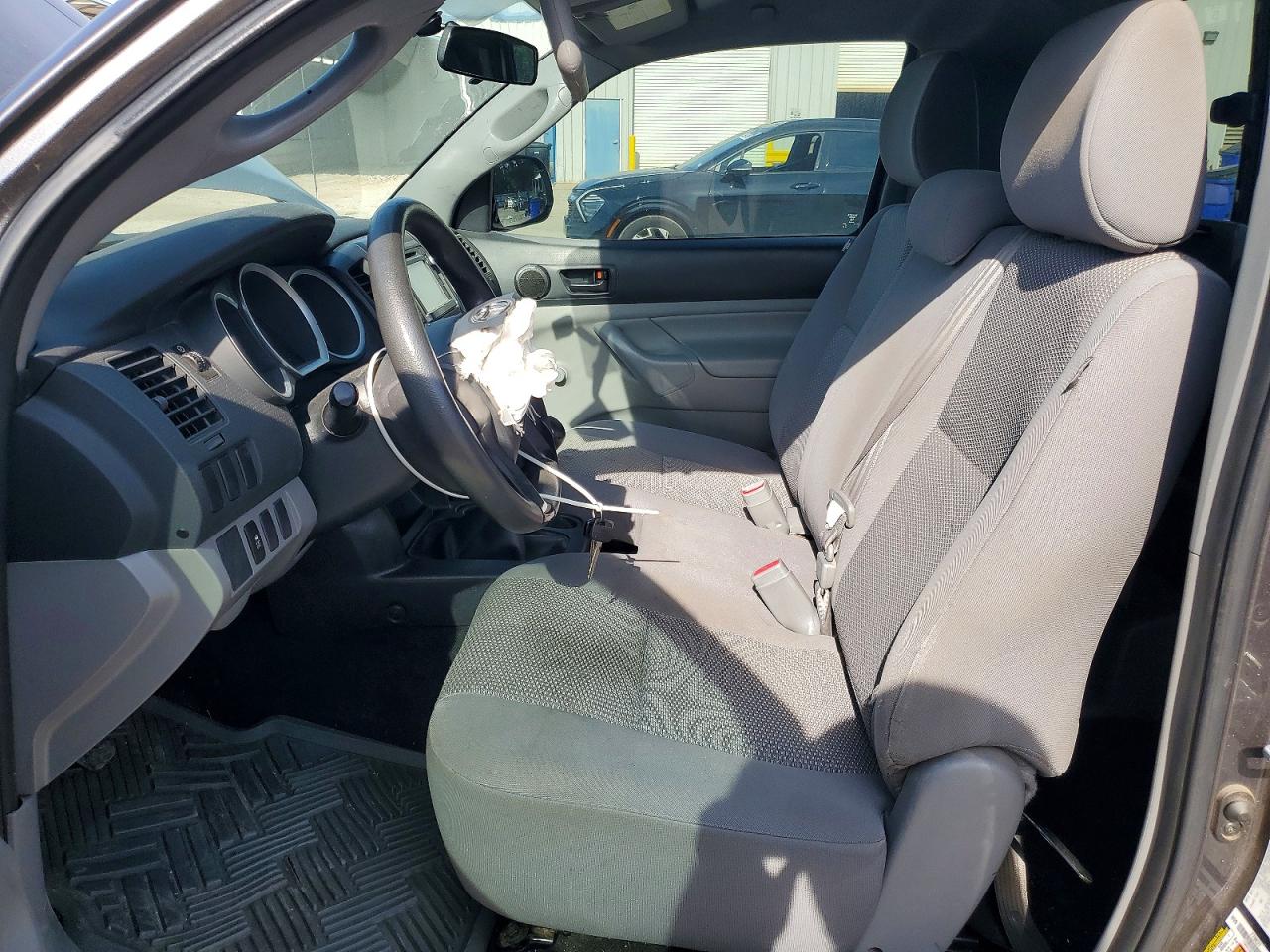 Toyota Tacoma Base