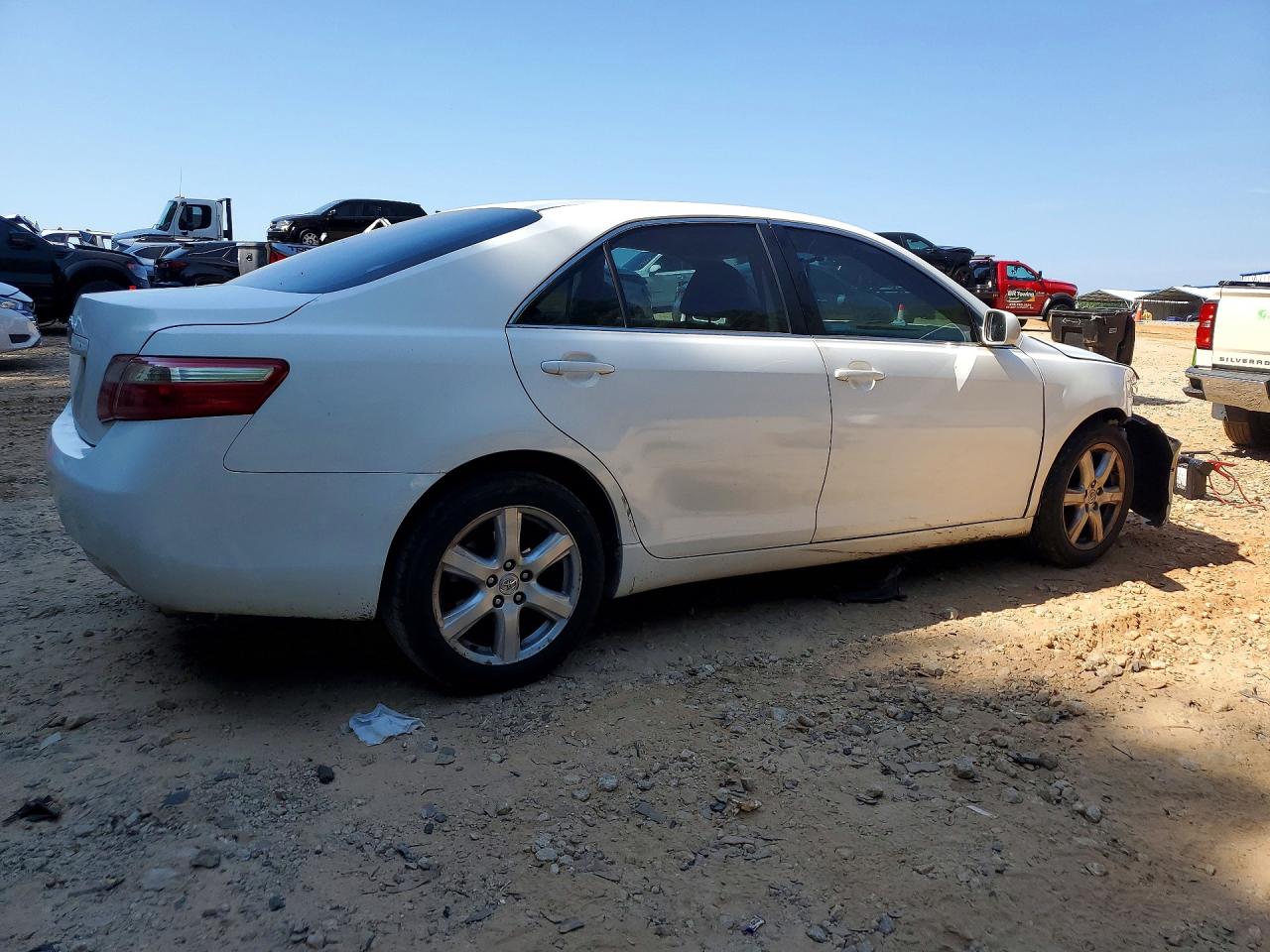Toyota Camry Le V6