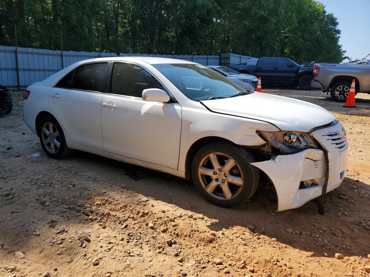 Toyota Camry Le V6