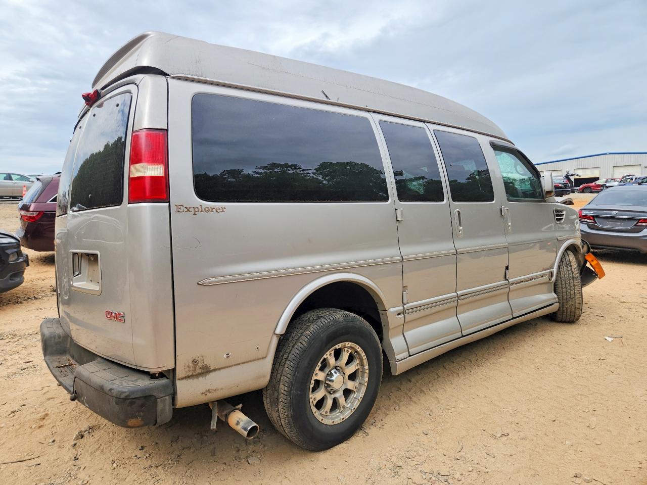 GMC Savana Rv G1500