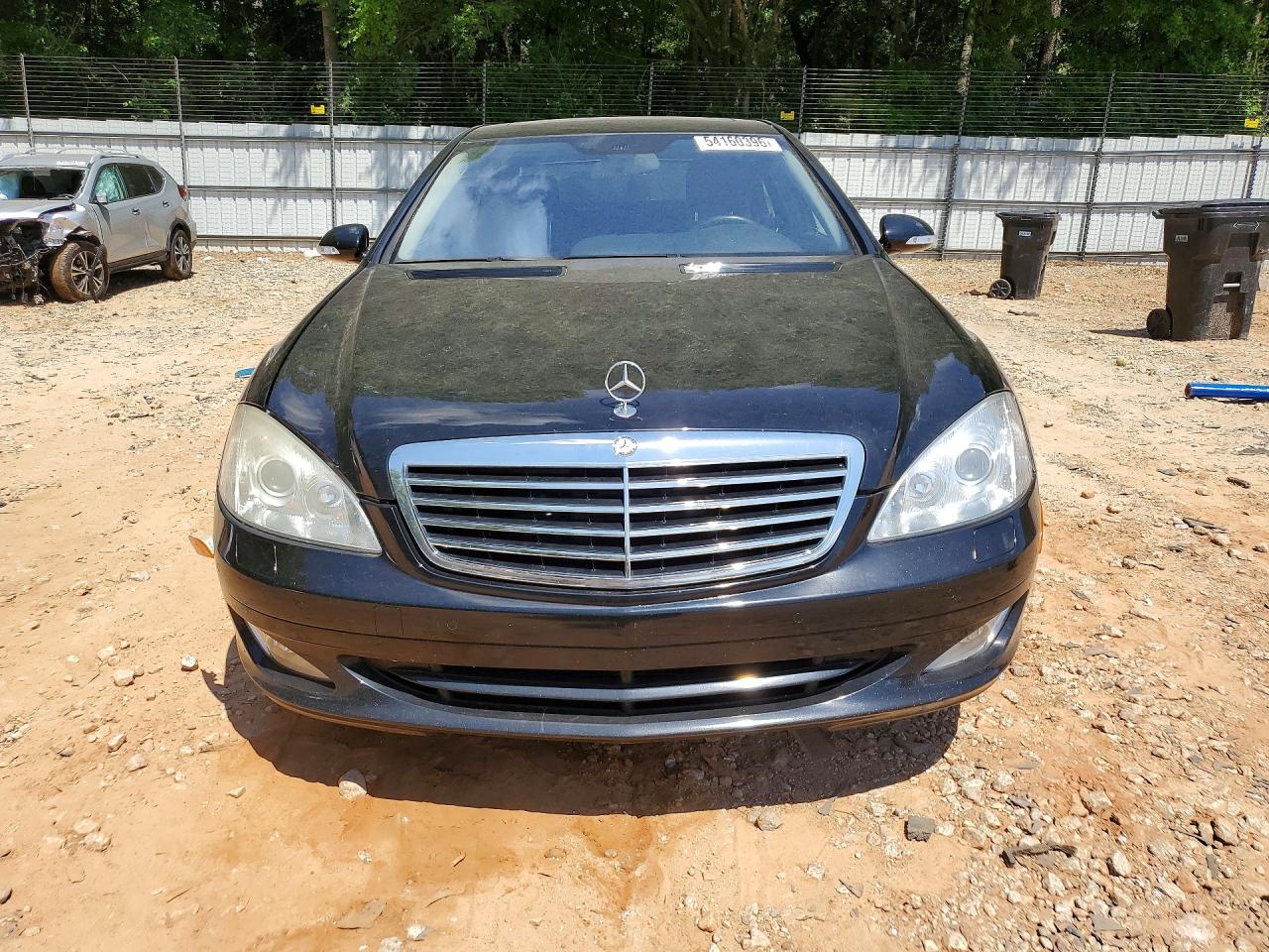 Mercedes-Benz S-Class 550