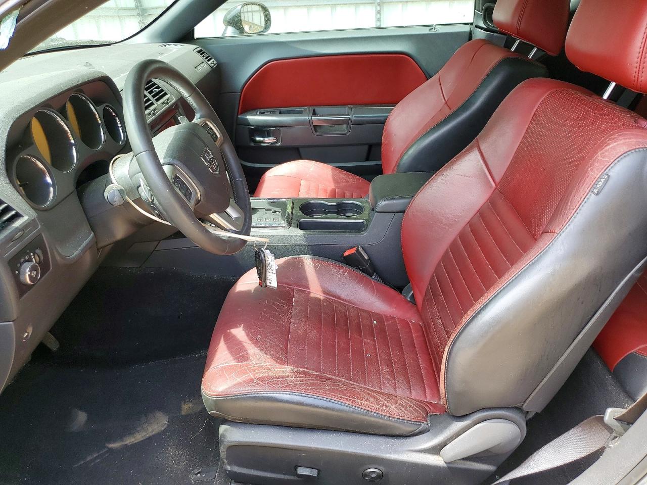 Dodge Challenger Sxt