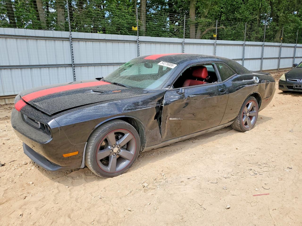 Salvage Dodge Challenger Image