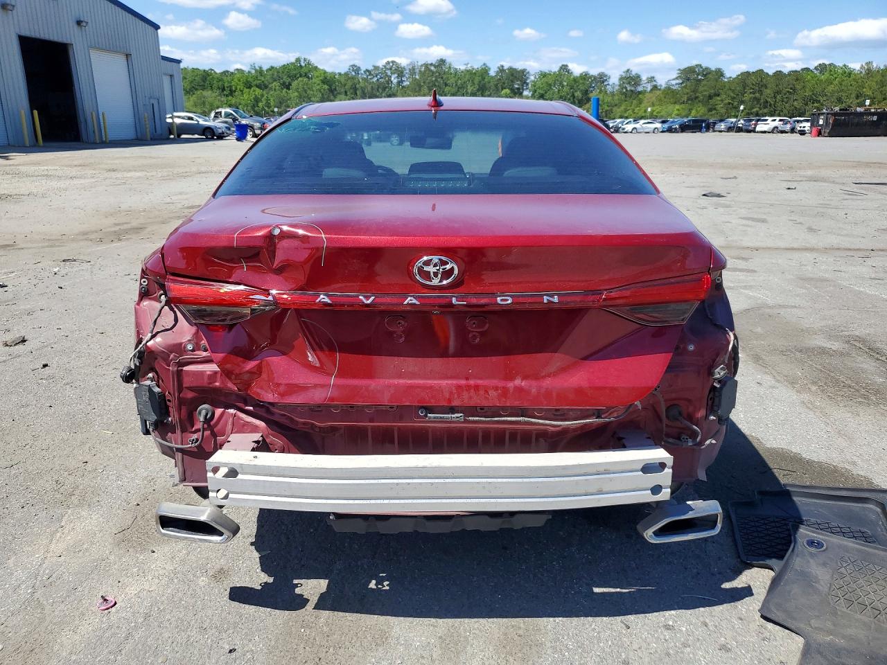 Toyota Avalon Limited