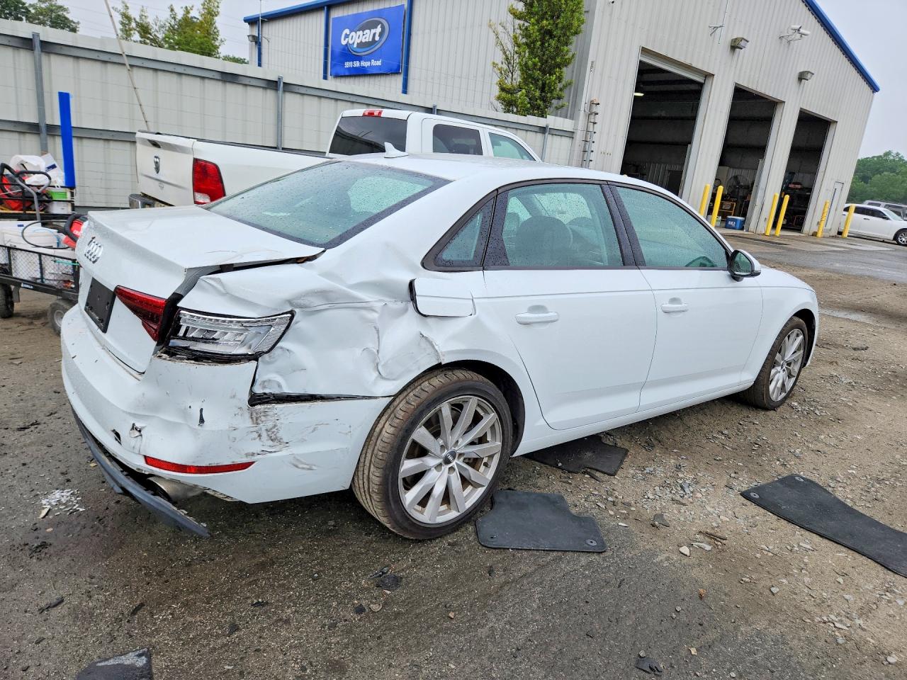 Audi A4 Premium