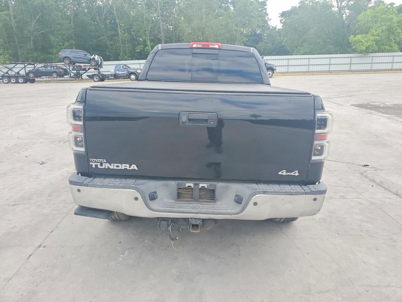 Toyota Tundra Double Cab Limited