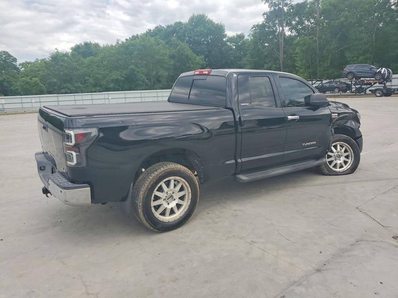 Toyota Tundra Double Cab Limited