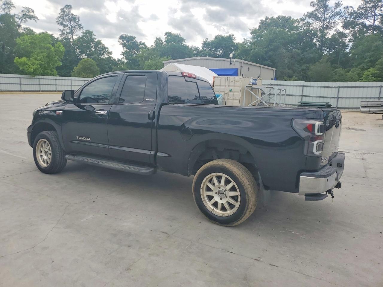 Toyota Tundra Double Cab Limited