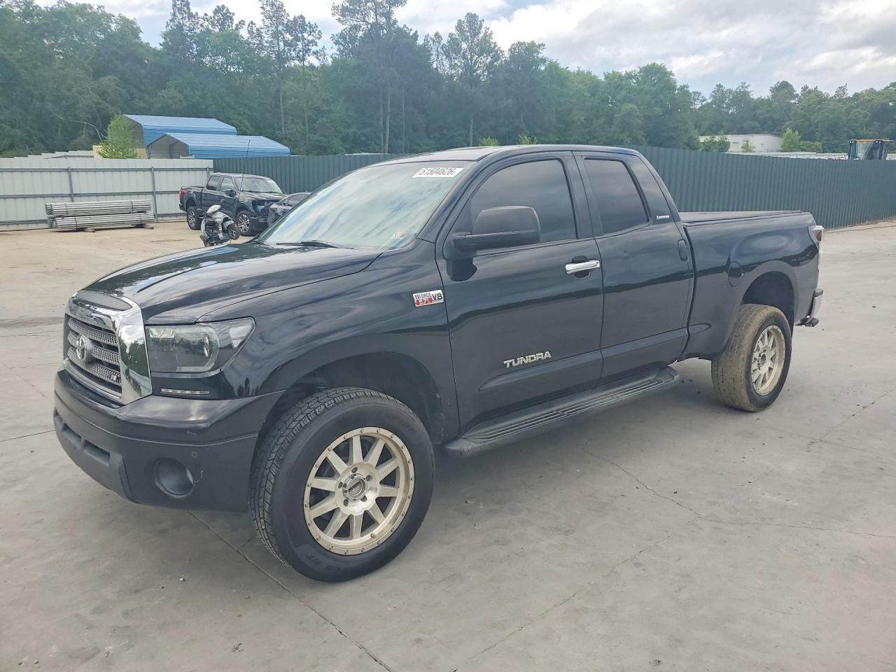 Salvage Toyota Tundra Image