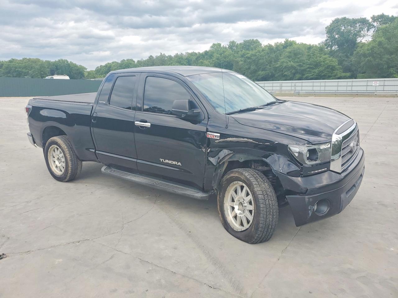 Toyota Tundra Double Cab Limited