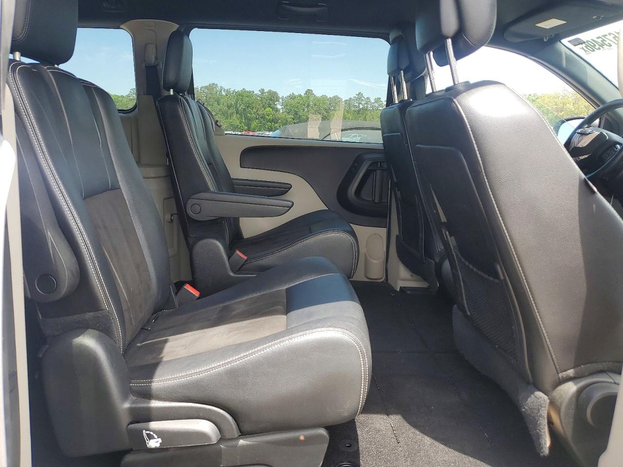 Dodge Caravan Sxt