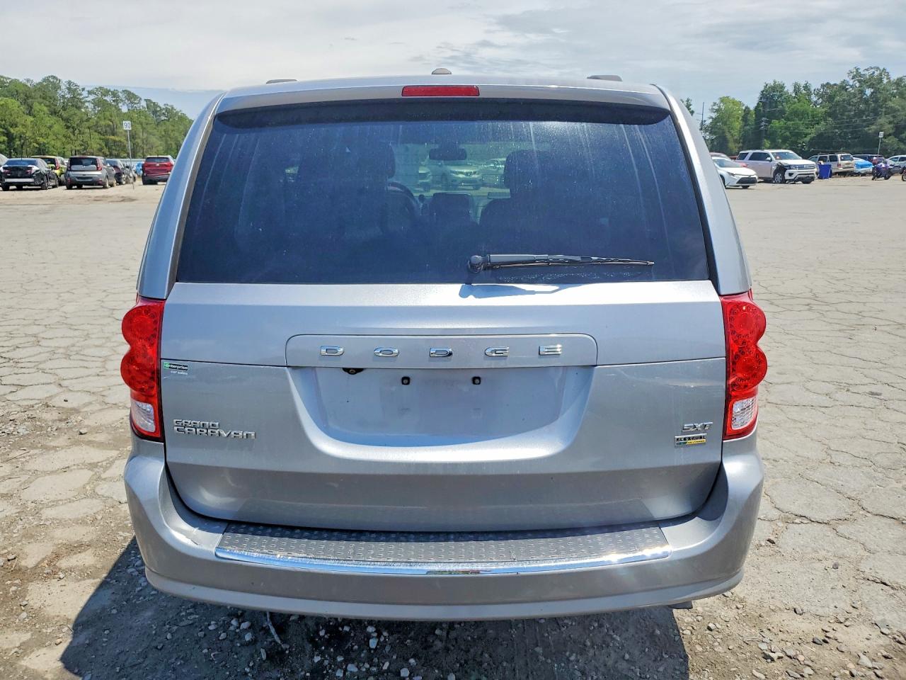 Dodge Caravan Sxt