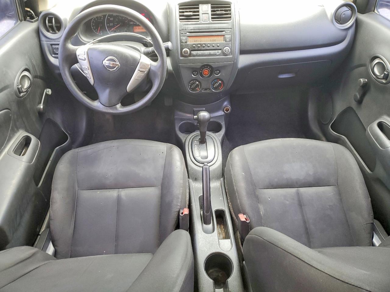 Nissan Versa 1.6 S Plus