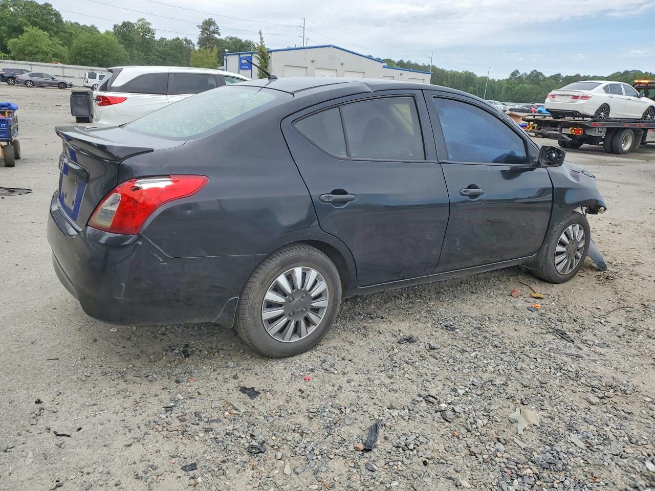 Nissan Versa 1.6 S Plus