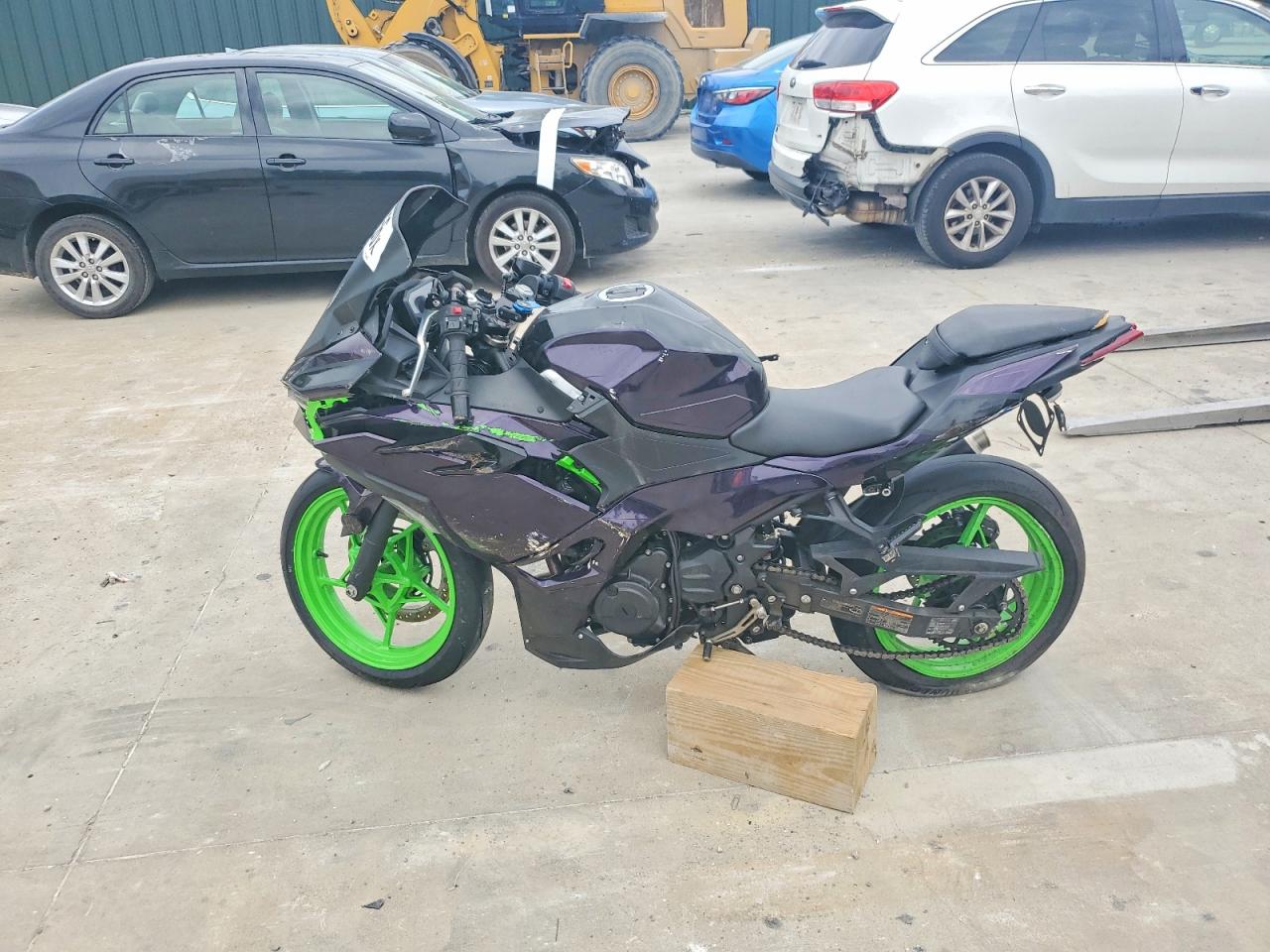 Kawasaki Ex A