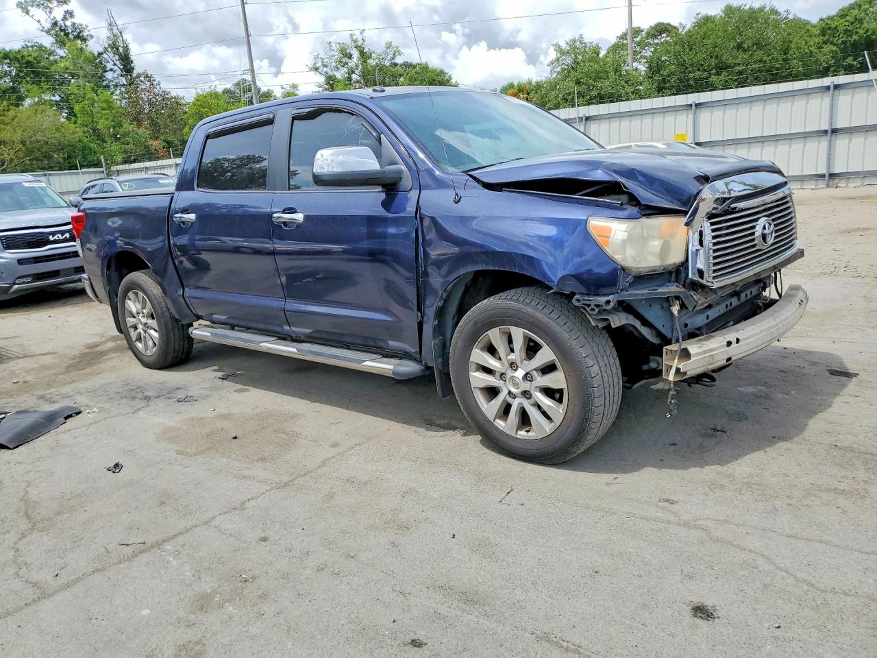 Toyota Tundra Crewmax Limited
