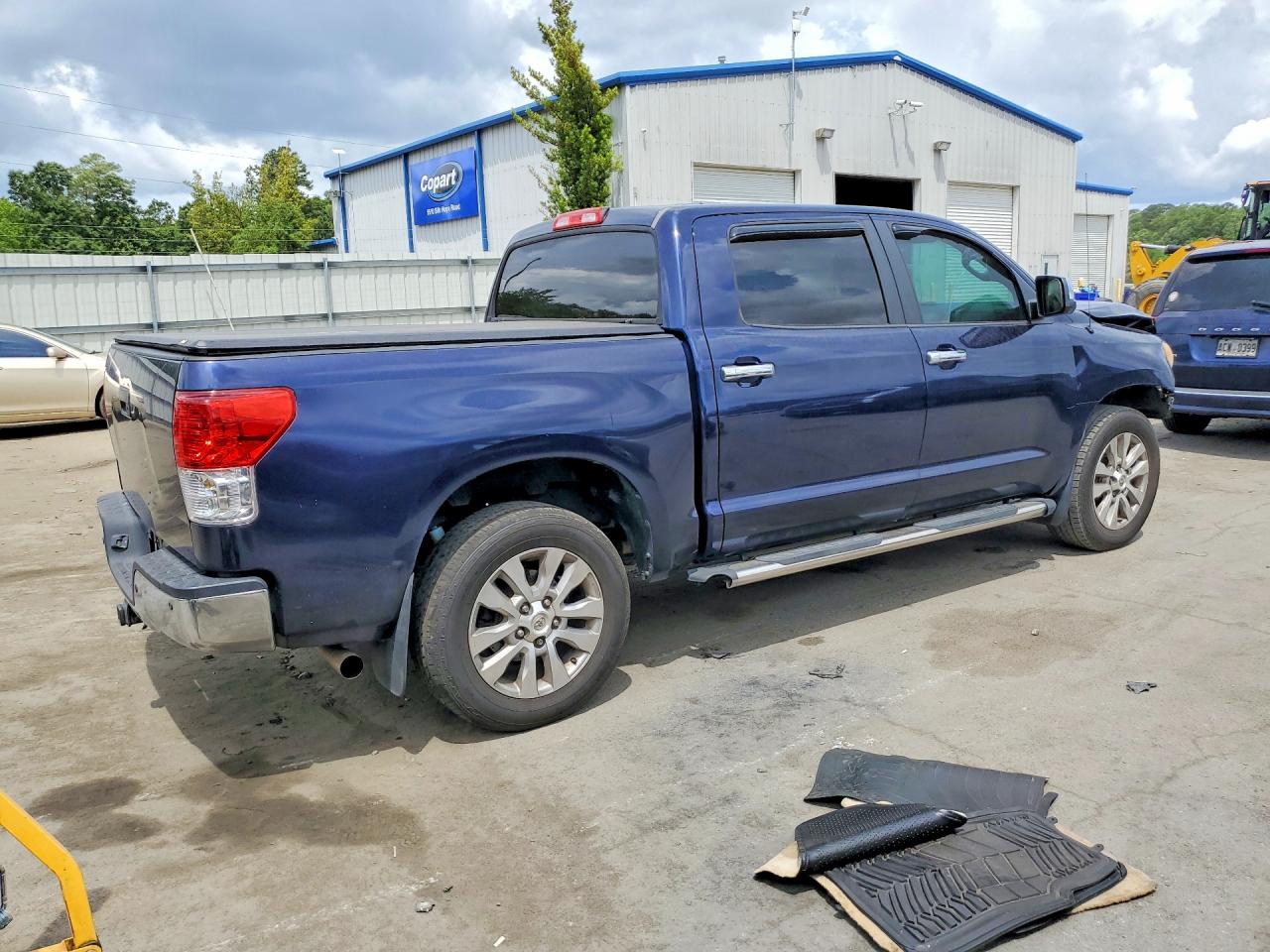 Toyota Tundra Crewmax Limited