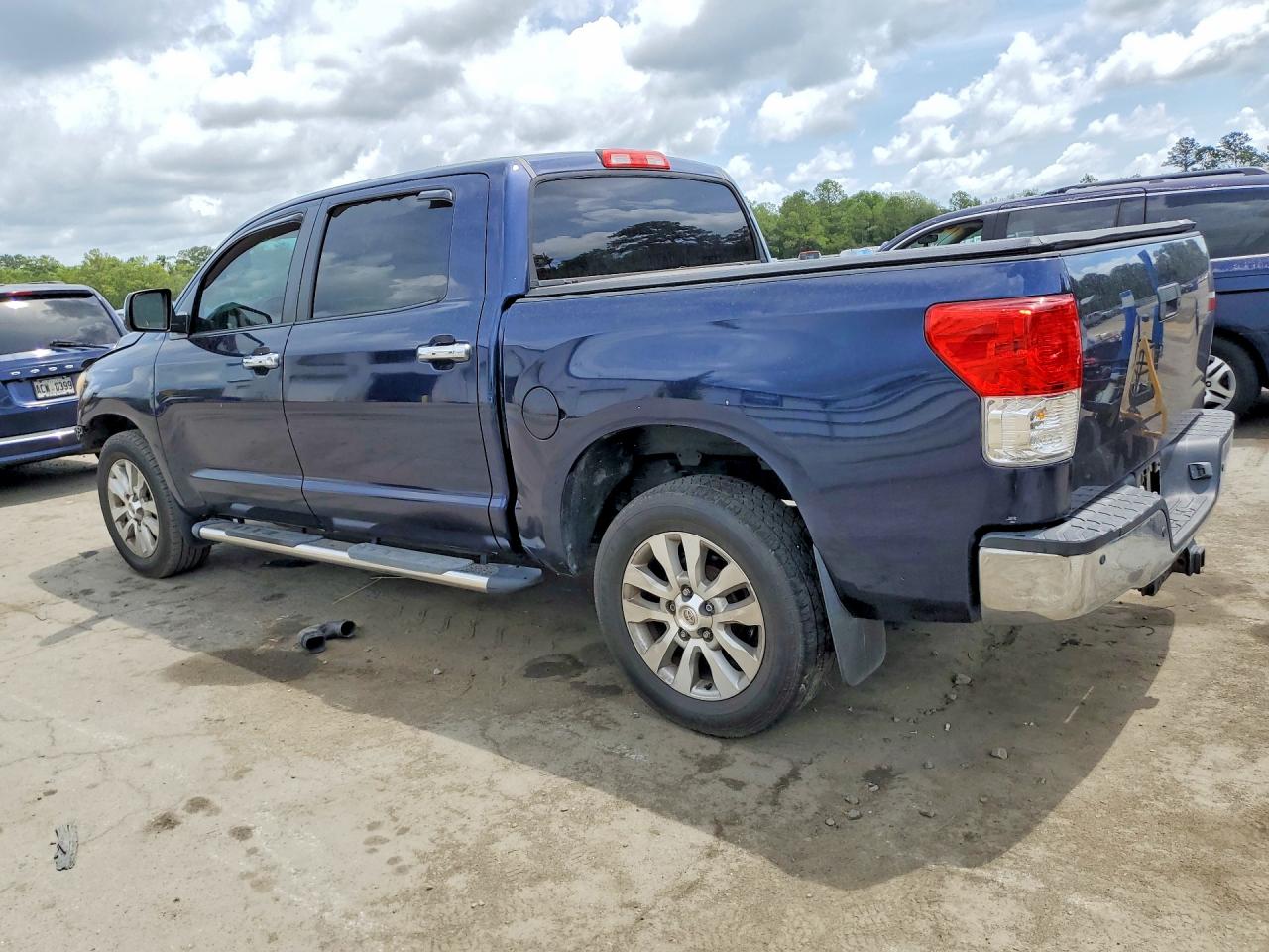 Toyota Tundra Crewmax Limited