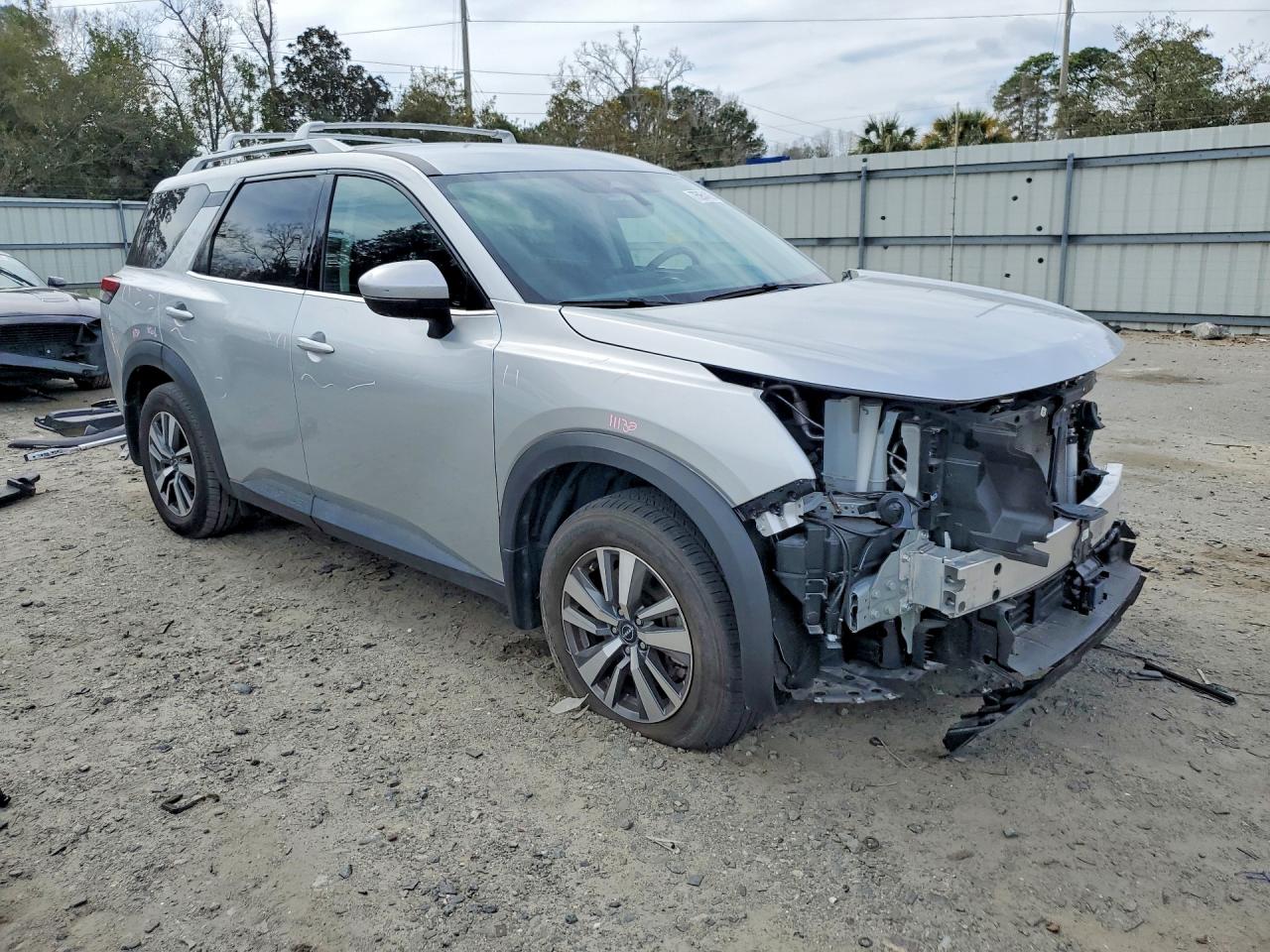 Nissan Pathfinder Sl