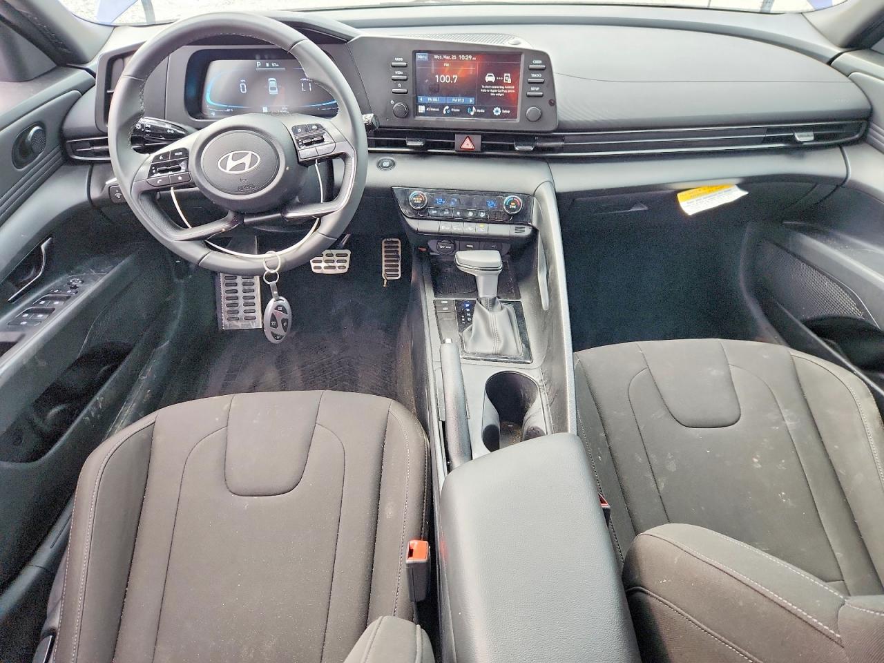 Hyundai ELANTRA Sel Sport