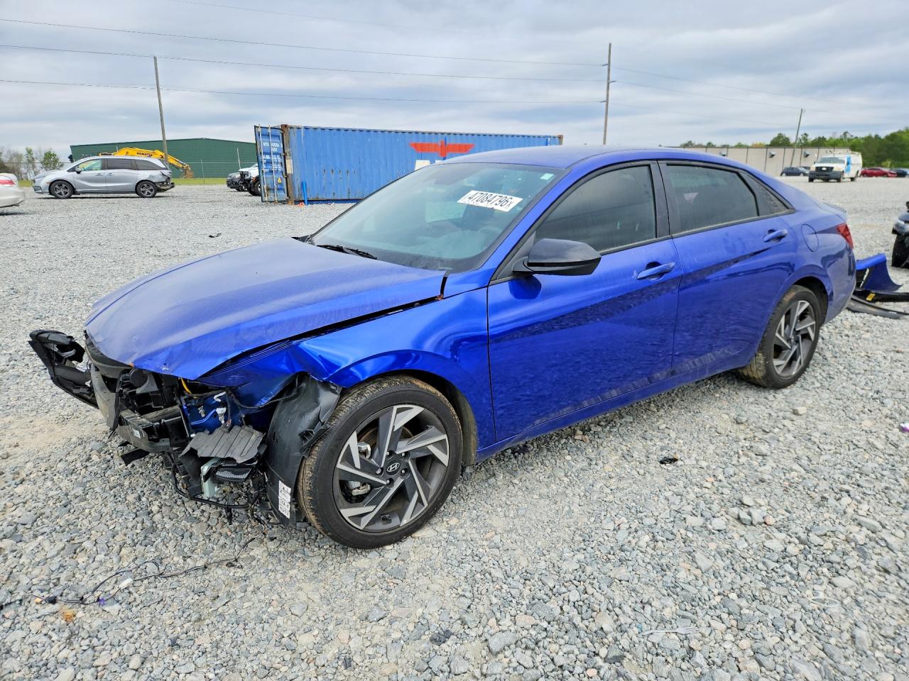 Salvage Hyundai ELANTRA Image