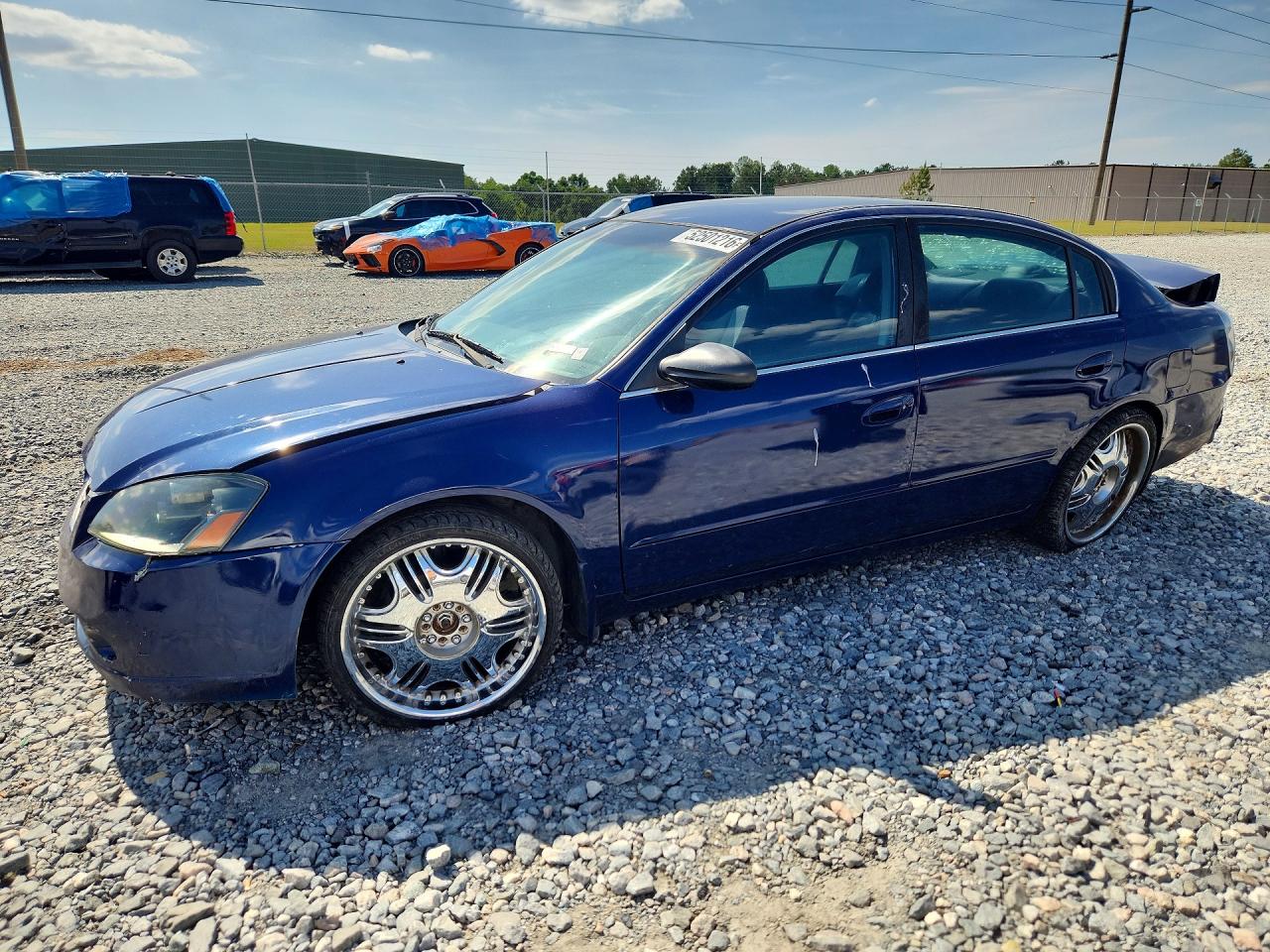 Salvage Nissan Altima Image