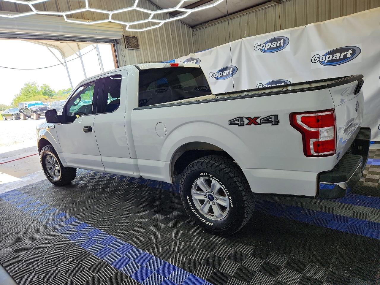 Ford F-150 Super Cab