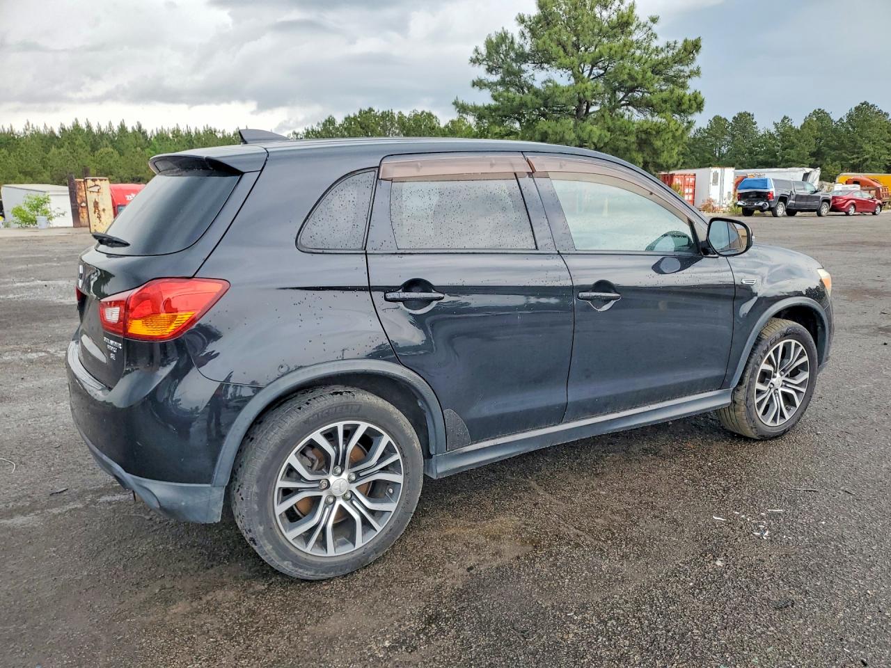 Mitsubishi Outlander Es