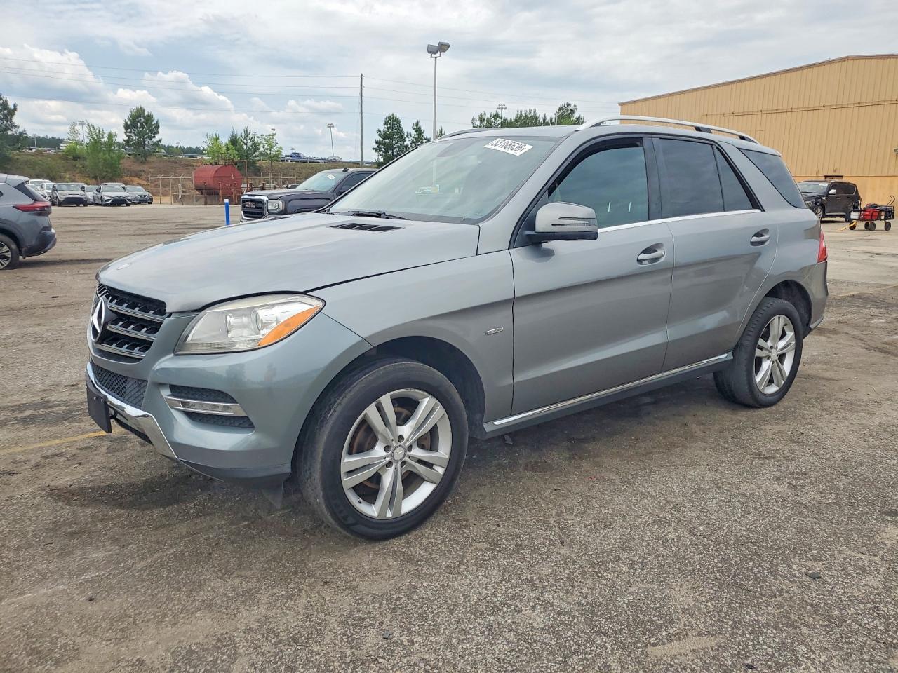 Salvage Mercedes-Benz M-Class Image