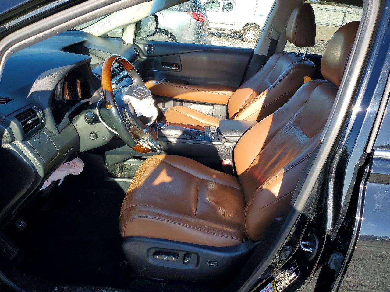 Lexus RX Base