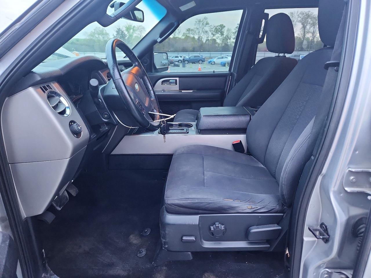 Ford Expedition El Xlt