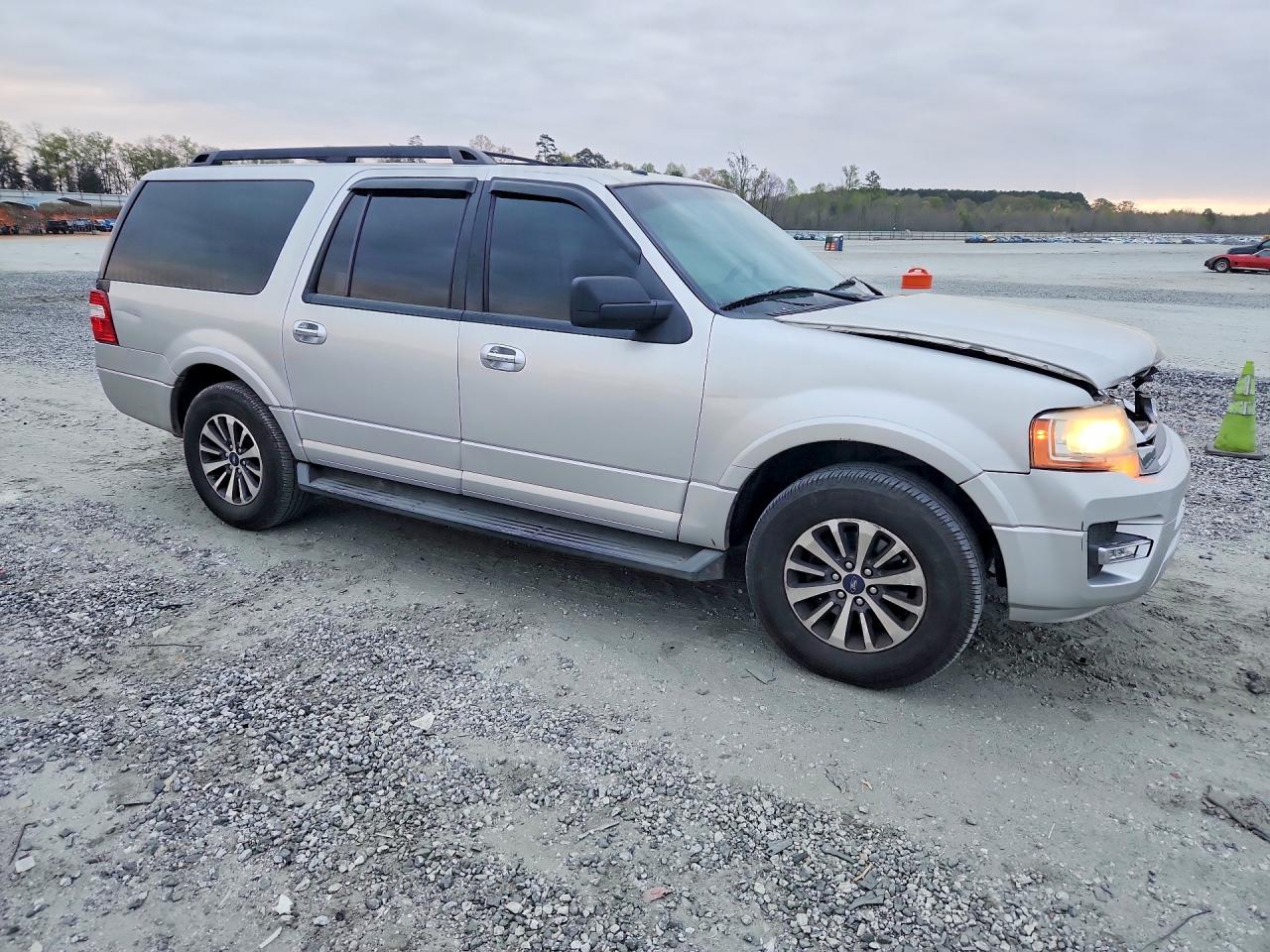 Ford Expedition El Xlt