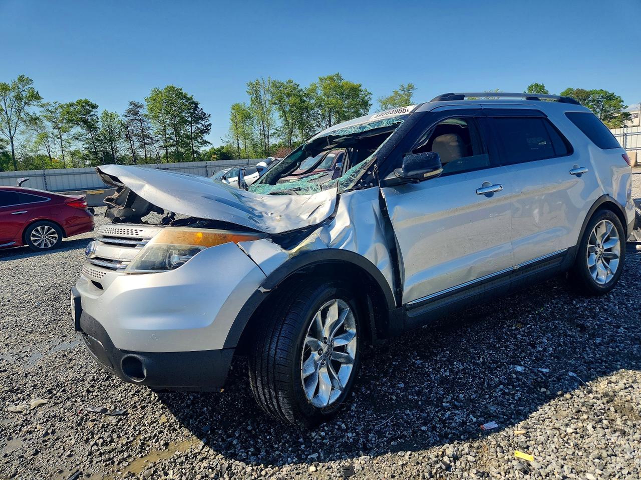 Salvage Ford Explorer Image